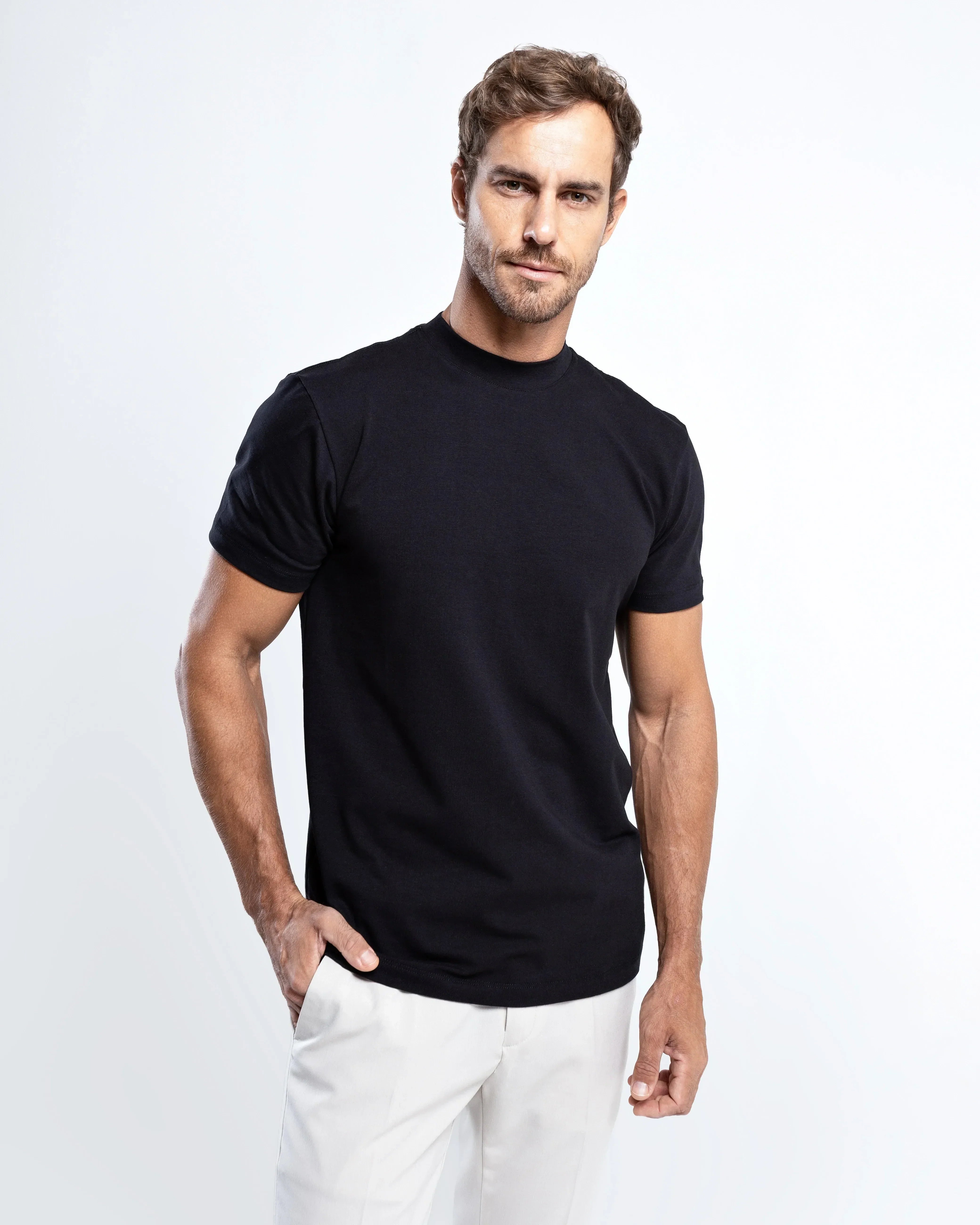 Camiseta Gola Alta Algodão Egípcio - Grant - Preto